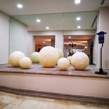 Holiday Inn Reynosa Zona Dorada Exteriör bild