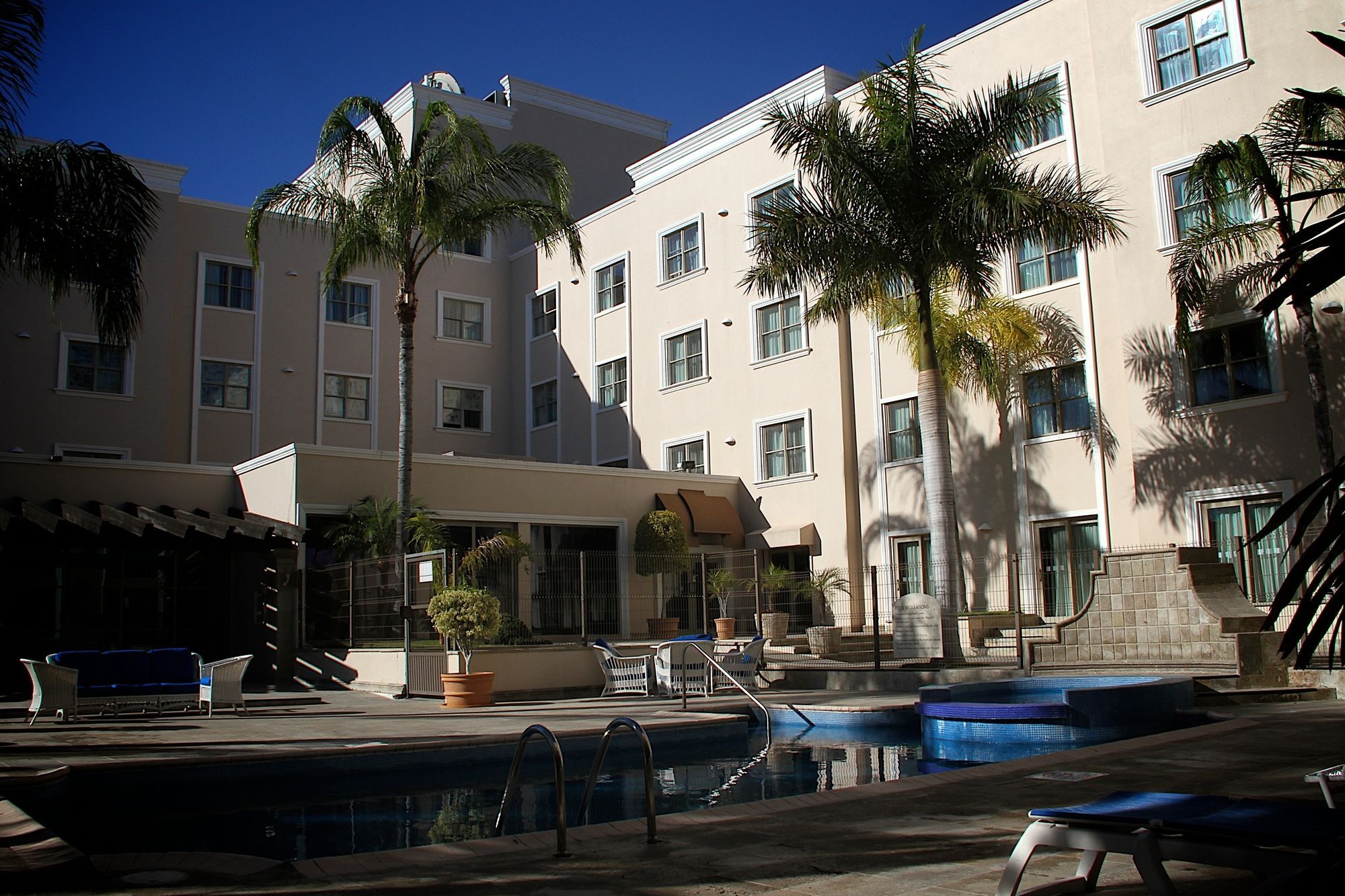 Holiday Inn Reynosa Zona Dorada Exteriör bild